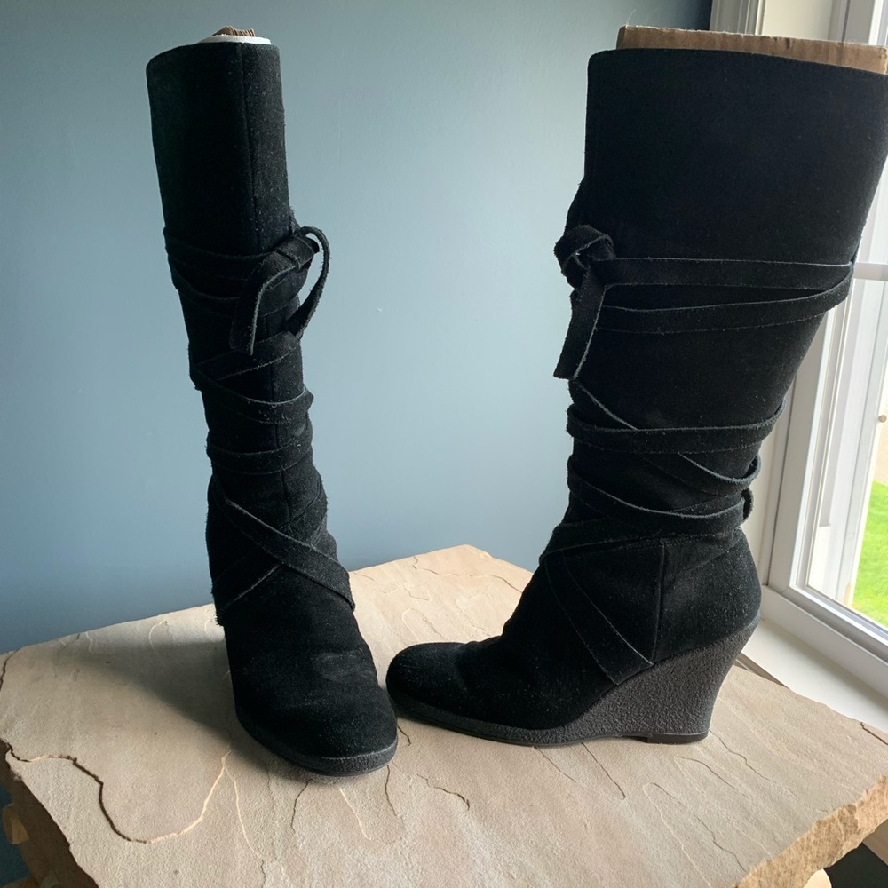 Black Suede Zipper Boots